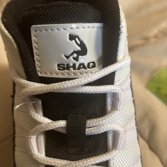 BOYS Shaq sneakers - Picture 4 of 6